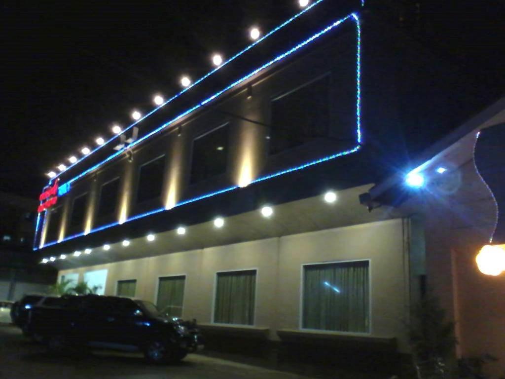 โรงแรมออง ธา เปี่ย 3 ย่างกุ้ง ภายนอก รูปภาพ